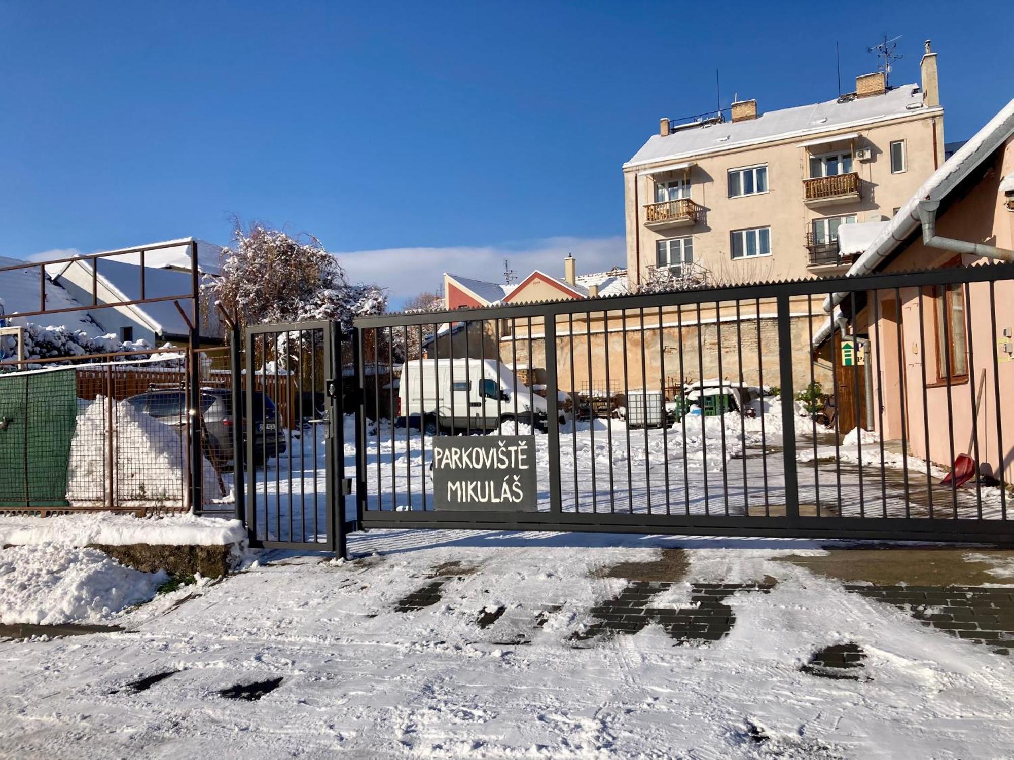 Guesthouse Mikuláš Mikulov Exterior foto
